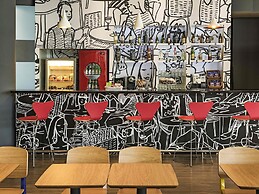 ibis Tamboré