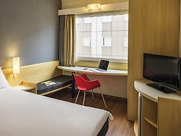 ibis Tamboré