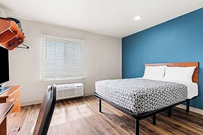 WoodSpring Suites Tulsa