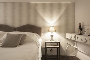 Locanda Don Serafino Historical Boutique Hotel