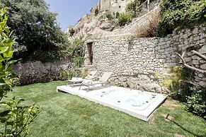 Locanda Don Serafino Historical Boutique Hotel