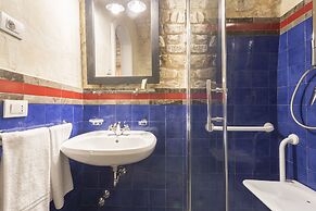 Locanda Don Serafino Historical Boutique Hotel