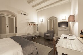 Locanda Don Serafino Historical Boutique Hotel