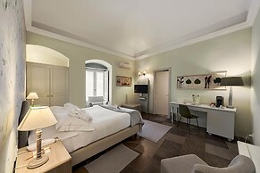 Locanda Don Serafino Historical Boutique Hotel