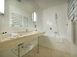 EA Hotel Juliš