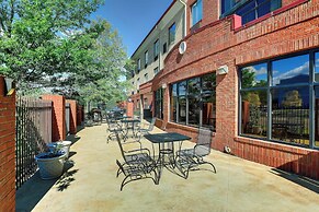 Holiday Inn Express Hotel & Suites Gadsden W-Near Attalla by IHG