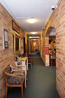 Windsor Riverview Inn