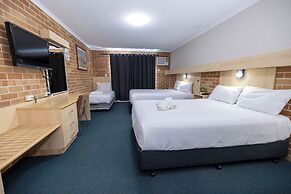 Windsor Riverview Inn