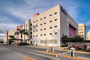 City Express Suites by Marriott Querétaro