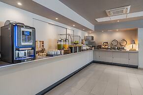 City Express Suites by Marriott Querétaro