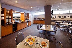 Hotel Les Suites Labelle