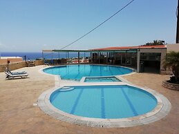 Creta Suites