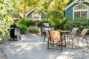 RiverPointe Napa Valley Resort