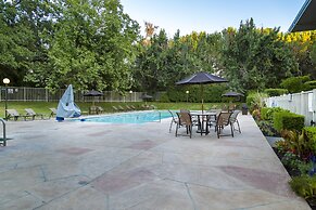 RiverPointe Napa Valley Resort