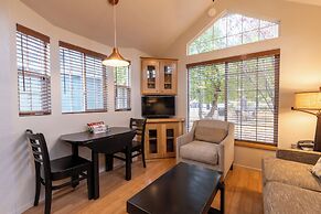 RiverPointe Napa Valley Resort