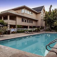RiverPointe Napa Valley Resort