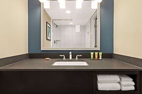 Wyndham Garden Niagara Falls Fallsview