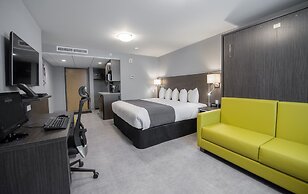 Hotel & Suites Le Dauphin Quebec