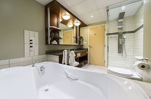 Hotel & Suites Le Dauphin Quebec