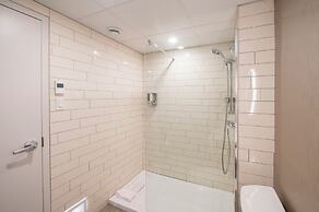 Hotel & Suites Le Dauphin Quebec