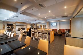 Hotel & Suites Le Dauphin Quebec