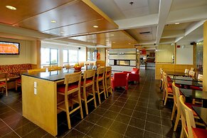 Hotel & Suites Le Dauphin Quebec