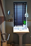 The Bridge House Boutique B&B