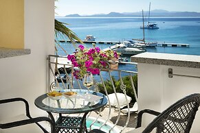 Gabbiano Azzurro Hotel & Suites