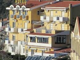 Hotel Piccolo Mondo