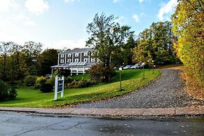 Braeside Country Inn