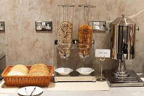 Hyde Park International