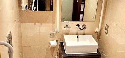 Hyde Park International