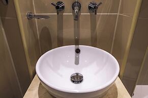 Hyde Park International