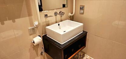 Hyde Park International