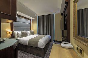 Hyde Park International