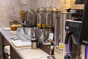 Hyde Park International