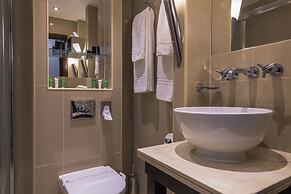 Hyde Park International