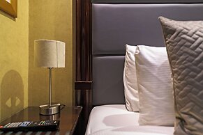 Hyde Park International