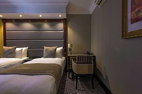 Hyde Park International