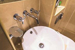 Hyde Park International