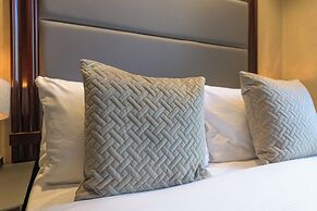 Hyde Park International