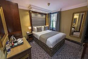 Hyde Park International