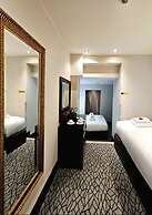 Hyde Park International