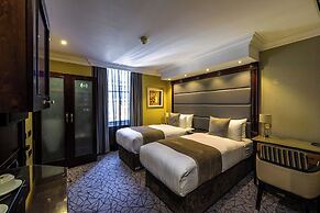 Hyde Park International