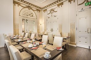 Grand Royale Hyde Park