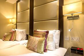 Grand Royale Hyde Park