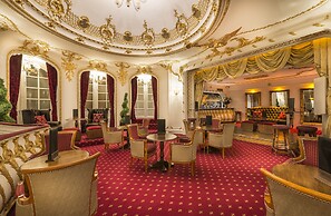 Grand Royale Hyde Park