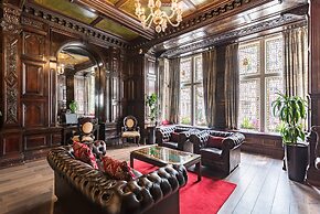 Grand Royale Hyde Park