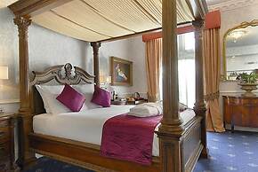 Grand Royale Hyde Park