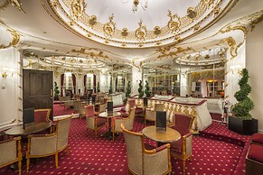 Grand Royale Hyde Park